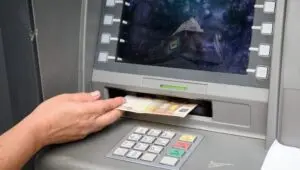 Αναλήψεις Μετρητών: Σημαντικότητα και Τρέχουσες Τάσεις