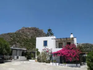 Η Κουβάρα: Παράδοση και Πολιτισμός στην Ελλάδα
