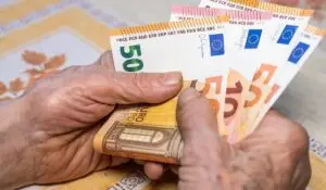 Συντάξεις Οκτωβρίου 2025: Ό,τι Πρέπει να Ξέρετε