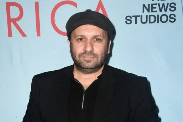 Η Ζωή και το Έργο του Brad Everett Young