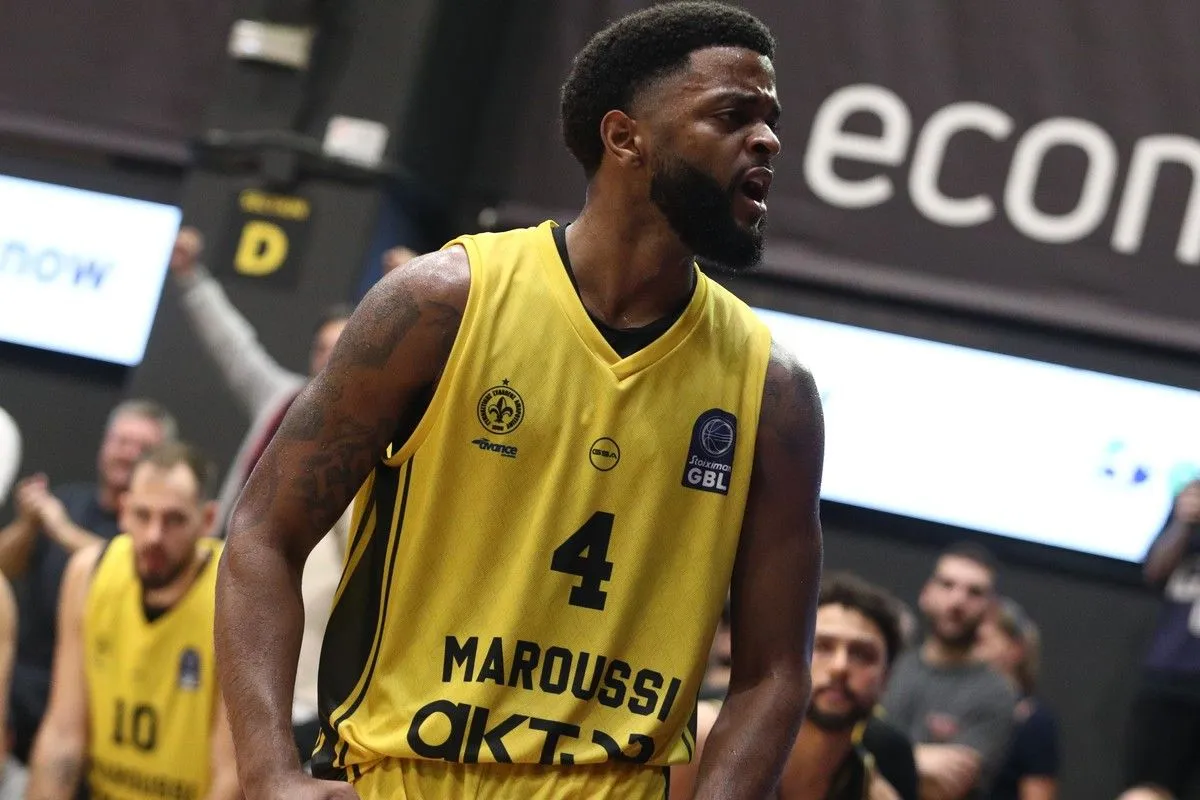 Η Νένα Μεντή και η Αυξανόμενη Δημόσια Αναγνώριση