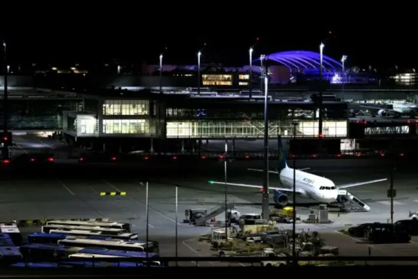 Flughafen München: Κορυφαίος αερολιμένας της Ευρώπης