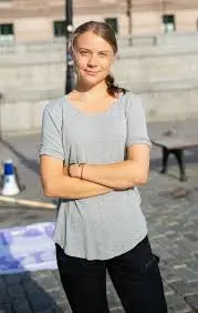 Greta Thunberg: Η Φωνή της Νεολαίας για την Κλιματική Αλλαγή