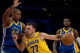 Η Καυτή Αντιπαράθεση Lakers vs Warriors: Μια Ανασκόπηση