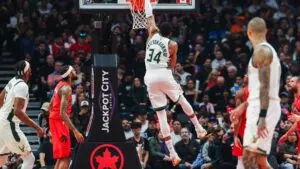 Ανάλυση της Αναμέτρησης Raptors vs Bucks