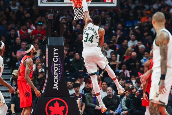 Ανάλυση της Αναμέτρησης Raptors vs Bucks