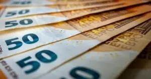 Όλα όσα πρέπει να ξέρετε για το επιδόμα 250 ευρώ