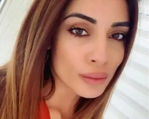 Η Μίνα Αρναούτη και ο ρόλος της στην ελληνική τηλεόραση