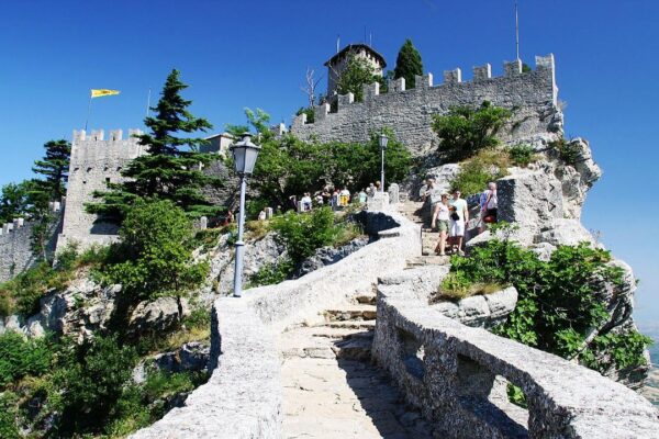 Άγιος Μαρίνος: Ιστορία και Πολιτισμός