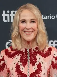 Catherine O’Hara: Μια Σημαντική Πολυδιάστατη Καλλιτέχνης