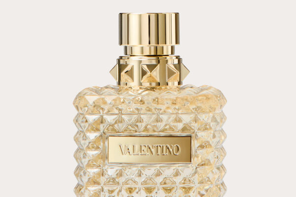 Η Ιστορία και η Εξέλιξη της Valentino στη Μόδα