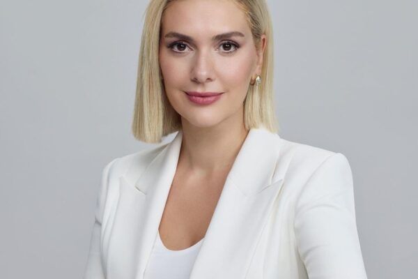 Μπεργκίζαρ Κορέλ: Το αστέρι της Τουρκικής υποκριτικής σκηνής
