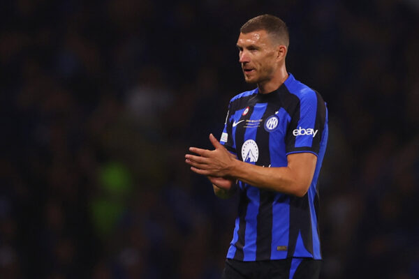 Edin Dzeko: Η καριέρα και η κληρονομιά του σκόρερ