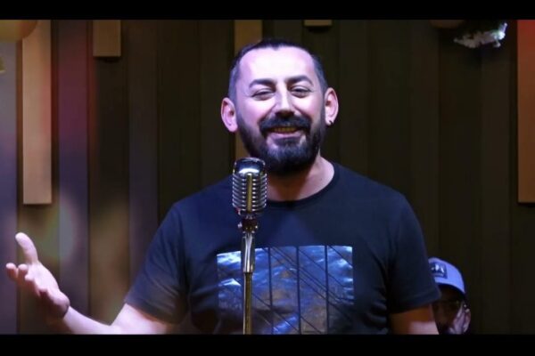 Hüseyin Gün: Ένα Αφιέρωμα σε Μια Σημαντική Προσωπικότητα