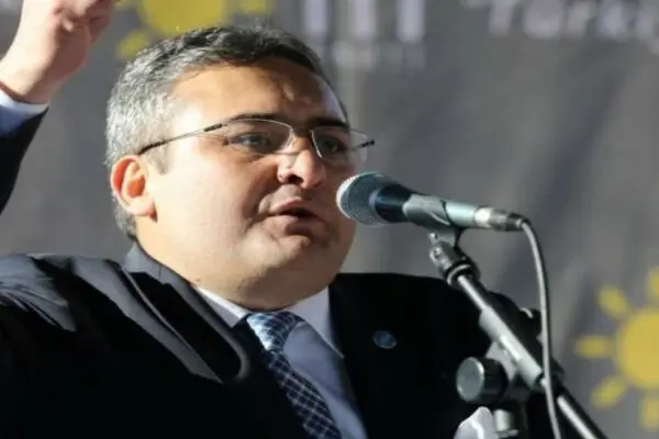 Mesut Özarslan: Η ζωή και το έργο του καλλιτέχνη