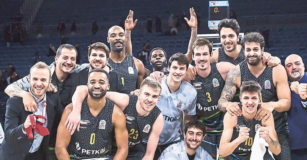 Petkim Spor απέναντι στο Περιστέρι: Ανάλυση του Αγώνα