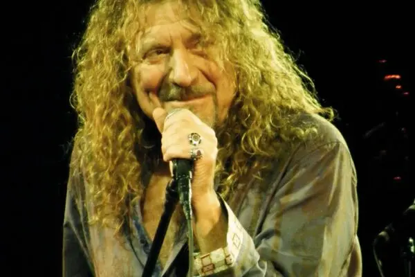 Robert Plant: Ο Θρύλος της Rock Μουσικής