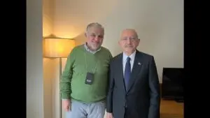 Ρουσέν Τσακίρ: Επίδραση και Προσωπικότητα στη Δημοσιογραφία