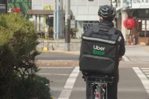 Η Συνεργασία Uber και Getir στον Τομέα της Μεταφοράς
