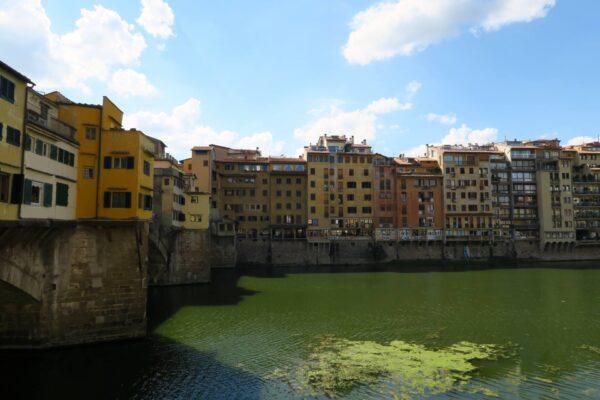 Σύγκριση Βερόνα και Πίζα: Ιστορία και Πολιτισμός