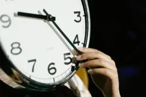 ποτε αλλαζει η ωρα — GR news