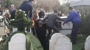 επιχειρηματίασ — GR news