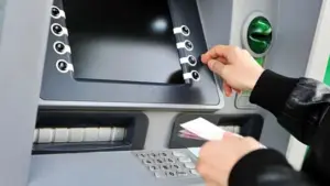 συντάξεισ μαΐου στα ατμ — GR news